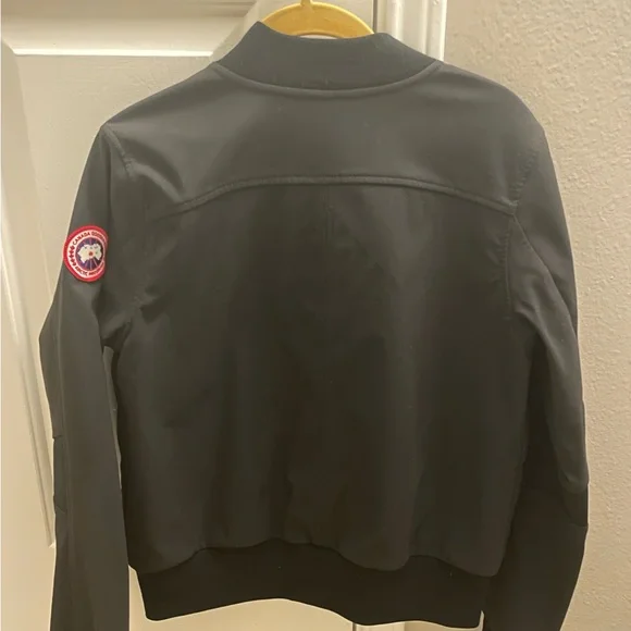 Canada Goose Woman’s Black Bomber Jacket - Picture 3 of 5
